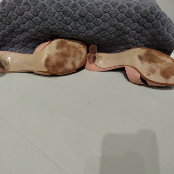 Shoes - Picture 5 of 8